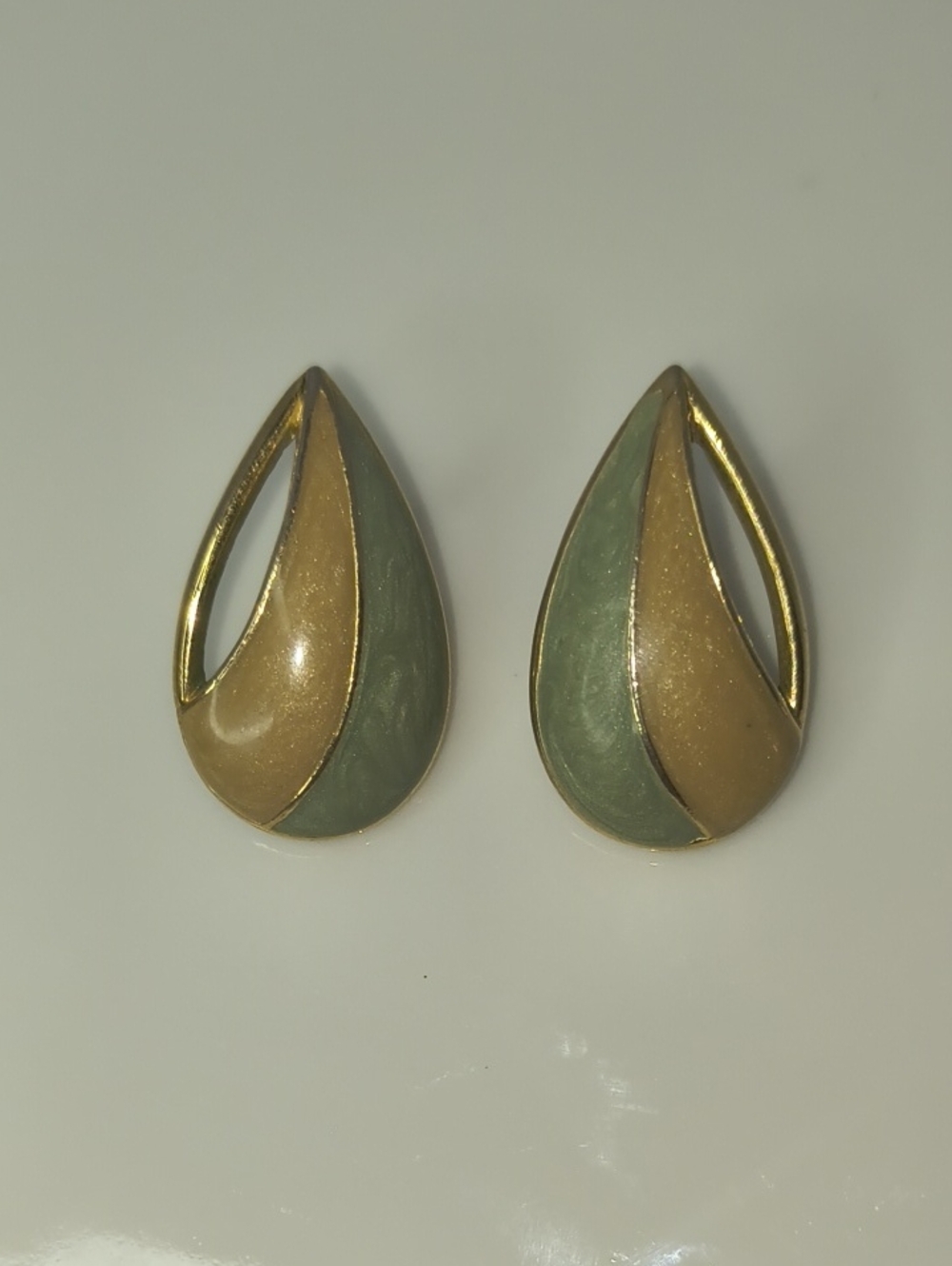 TRIFARI Signed Teardrop Earrings Cream Beige & Light Green Enamel Pierced